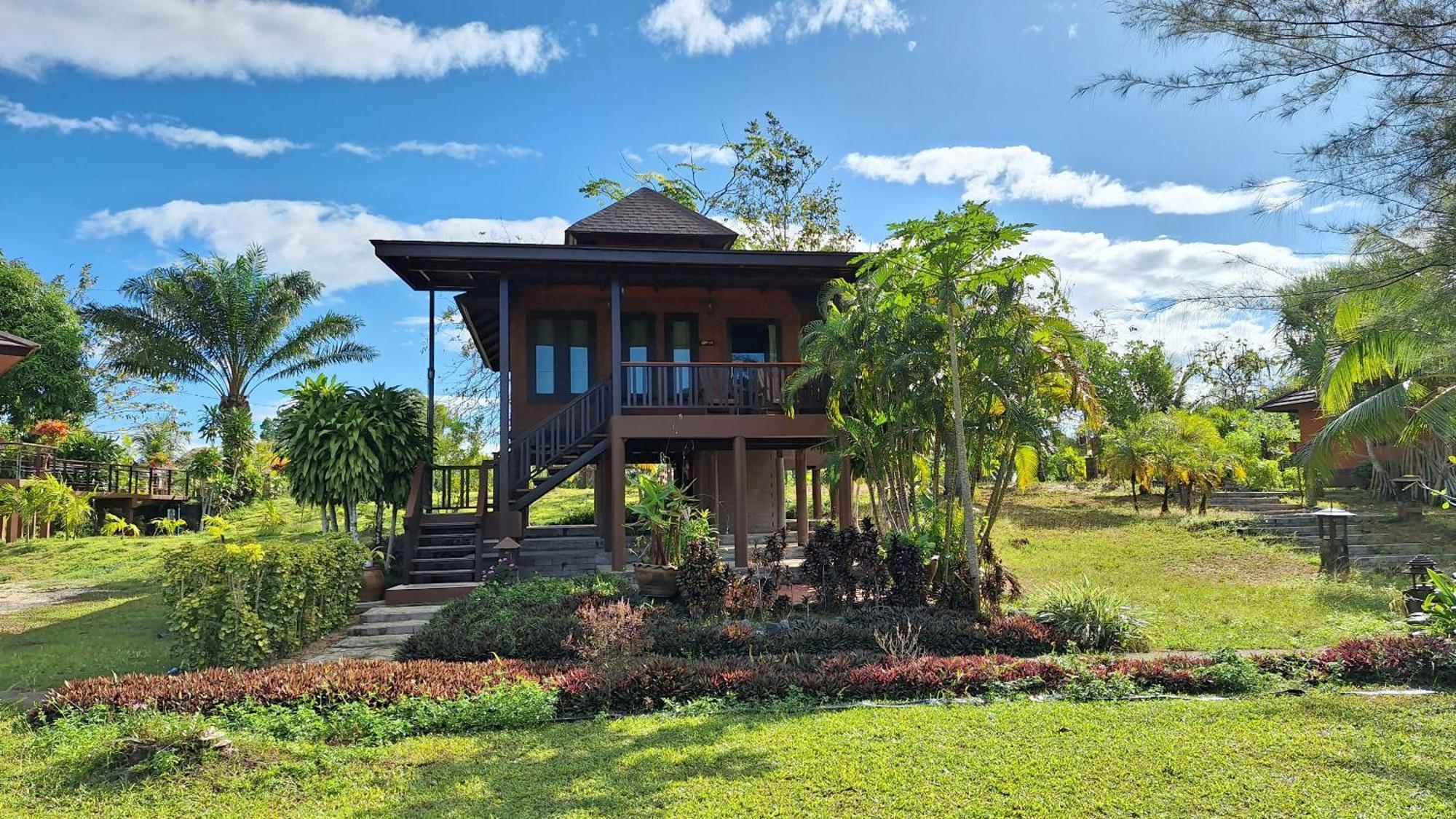 Thailife Wellness & Meditation Resort- Sha Plus Khao Lak Esterno foto