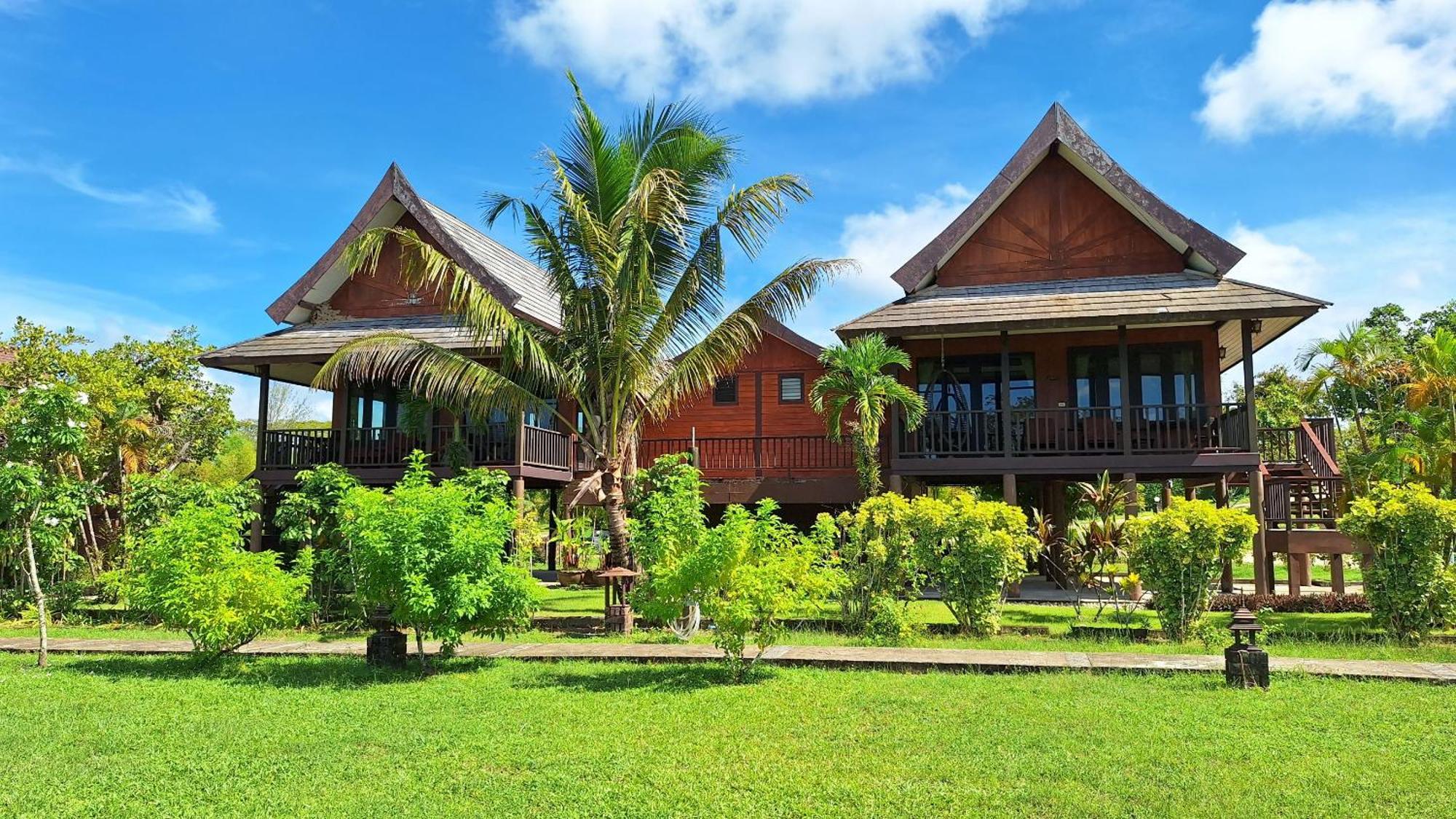 Thailife Wellness & Meditation Resort- Sha Plus Khao Lak Esterno foto